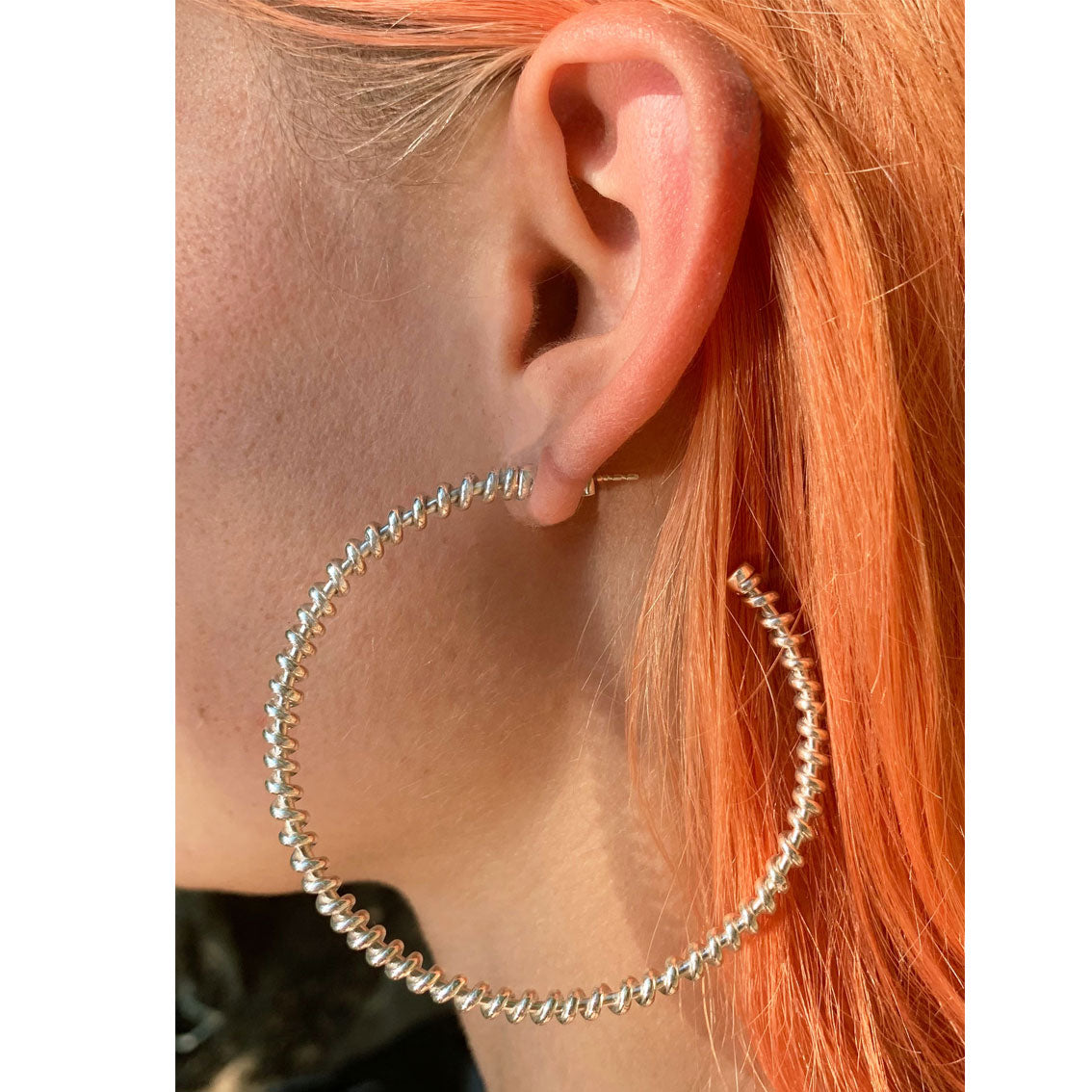HELIX HOOP